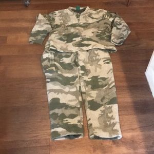 Thick warm Cabela’s hunting camo set